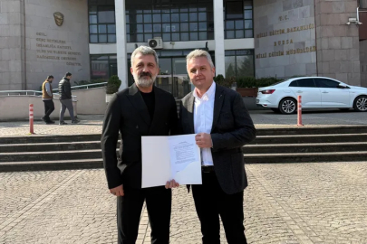 Anahtar Parti’den Bursa’daki okulların deprem dayanıklılığı için bilgi talebi