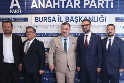 Bursa'da Yeniden Refah’tan Anahtar Parti’ye bir katılım daha!