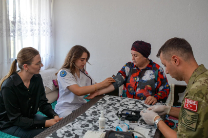 Türk askerinden Bosna-Hersek’te sağlık desteği