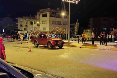 Motosikletle yaya geçidinden geçeyim derken hastanelik oldular
