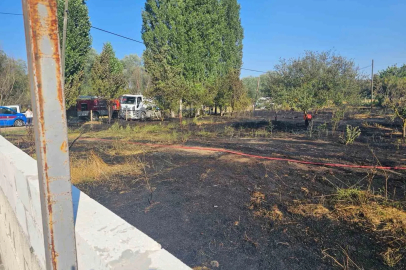 Evin bahçesinde çıkan yangın paniğe neden oldu
