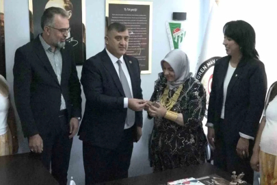 Kadınlar köyün yönetimini ele geçirdi
