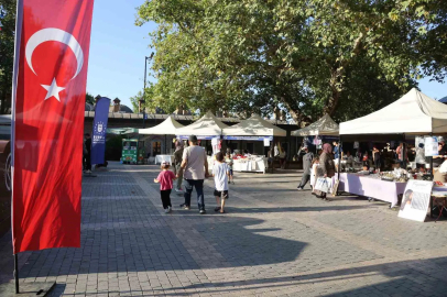 "Meydan Kadınların" pazarına büyük ilgi
