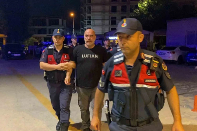 Uyuşturucudan gözaltına alınan Ezel Akay’ın kenevir tarlasına çevirdiği evinden şok görüntüler
