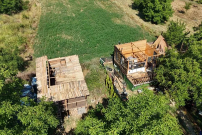 İnegöl Belediyesi’nden çitli’de 16 kaçak yapıya müdahale
